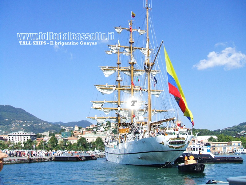 TALL SHIPS - Il brigantino Guayas ormeggiato al Molo Italia della Spezia