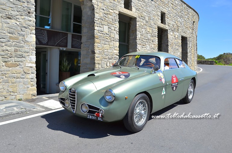 GRAN PREMIO TERRE DI CANOSSA 2018 (Portovenere) - Alfa Romeo 1900 SS Zagato anno 1954 degli italiani Astorri e Zucchini (numero di gara 31)