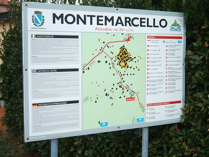 MONTEMARCELLO - Segnaletica comunale con le Note Storiche del borgo e l'indicazione dei Servizi di Pubblico Interesse