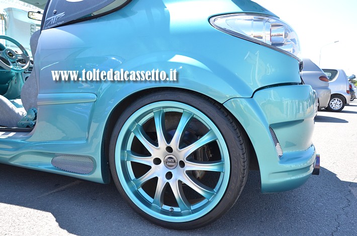 TUNING - Cerchio in lega Orobica Line con pneumatico Pirelli P Zero Nero (montati su Peugeot 206)
