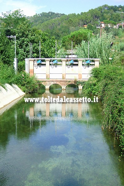 CANALE LUNENSE - Chiusa a Ponzano Magra per regolare il flusso delle acque in prossimit della ex Ceramica Vaccari