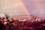 S.STEFANO DI MAGRA - Panorama del centro storico con l'arcobaleno