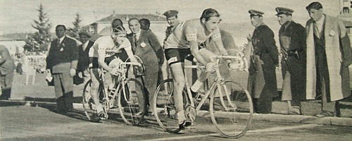 TROFEO BARACCHI 1952 - Fausto Coppi in coppia col giovanissimo Michele Gismondi. I due taglieranno il traguardo col 3 tempo assoluto